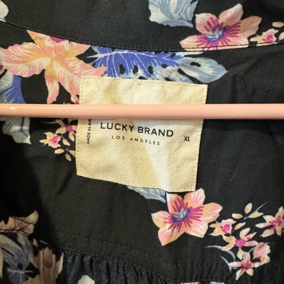 Floral Hawaiian Crop Top - Picture 2 of 2